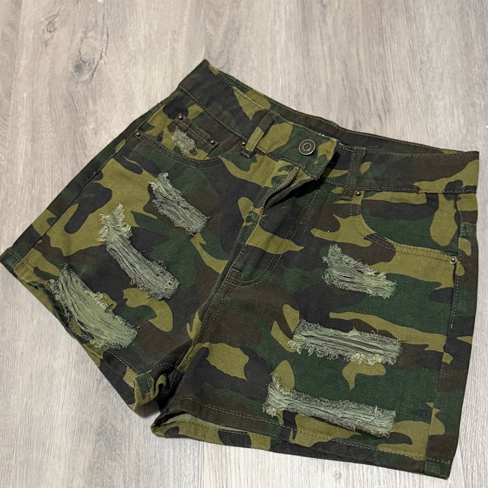 Supernova Shorts